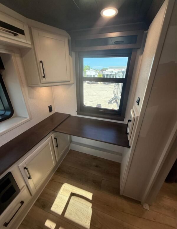 2017 KEYSTONE SPRINGDALE 2600TB - Image 8